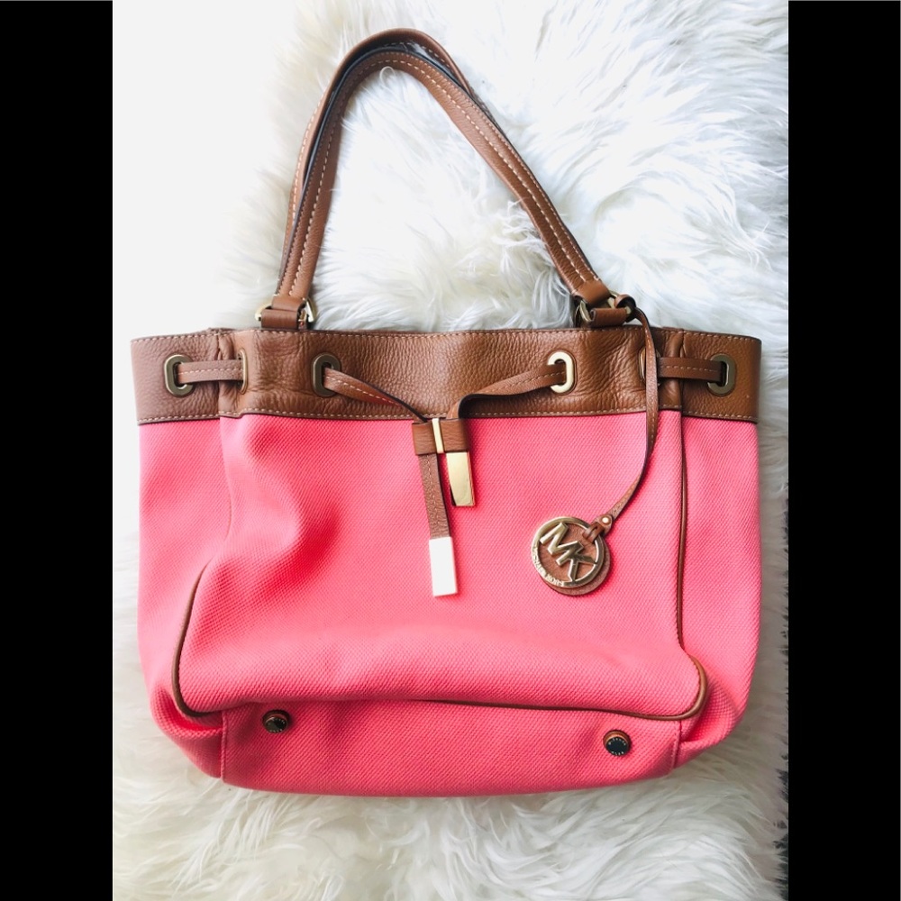 🤍 MICHAEL KORS🤍 Hand Bag🤍